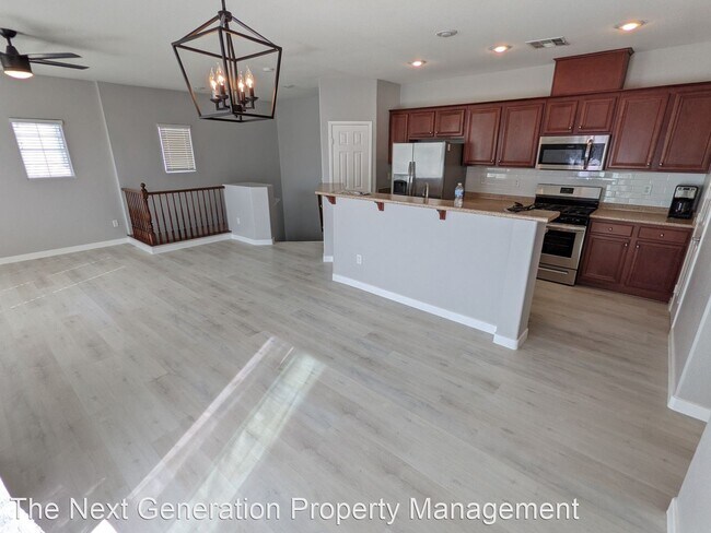 Building Photo - 9120 Alpine Grove Ave