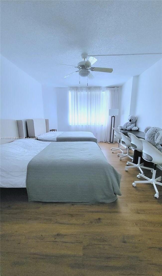 Foto del edificio - 1985 South Ocean Drive Apt #LP, Hallandale...