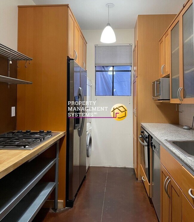 Foto del edificio - 336 W 300 S