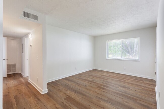 Foto del edificio - 641 Powder Springs St