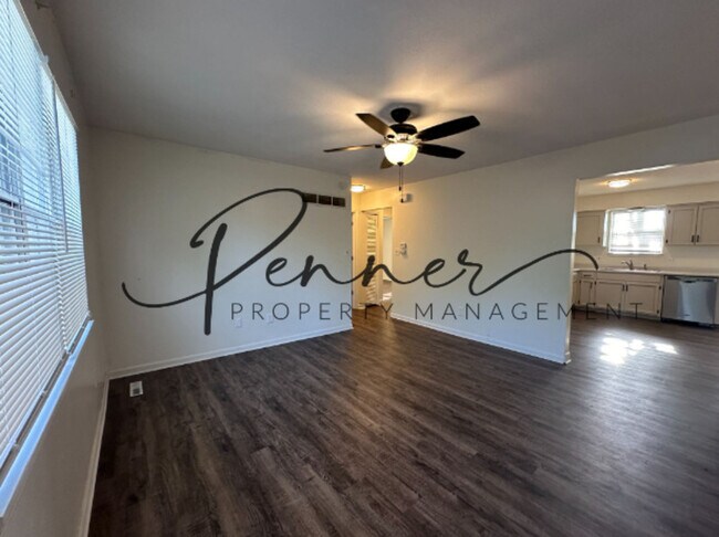 Foto del edificio - 3808 SW 8th St. Terrace