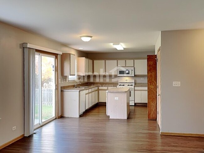 Foto del edificio - 2269 Jason Dr