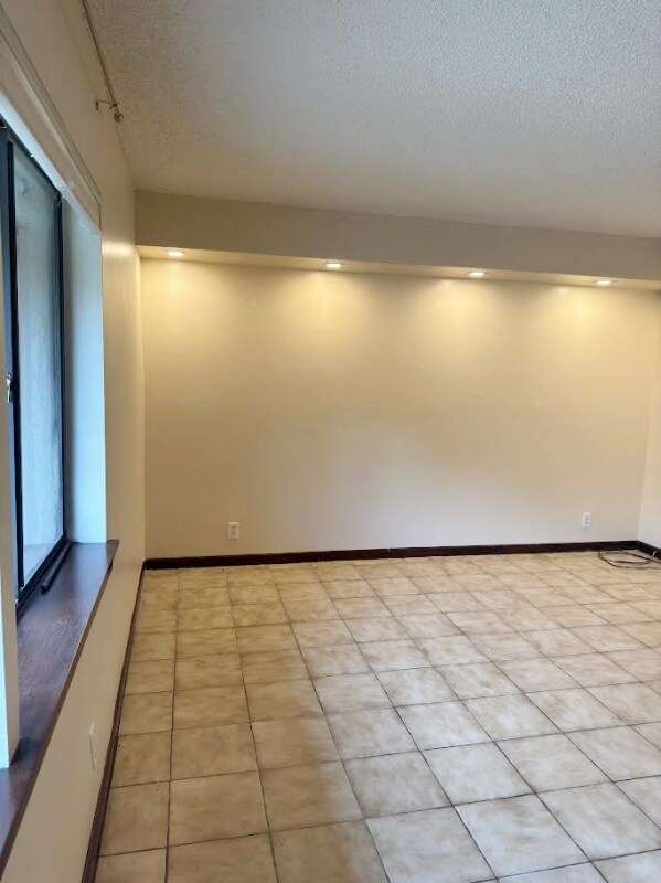 Foto del edificio - 247 Wimbledon Lakes Dr