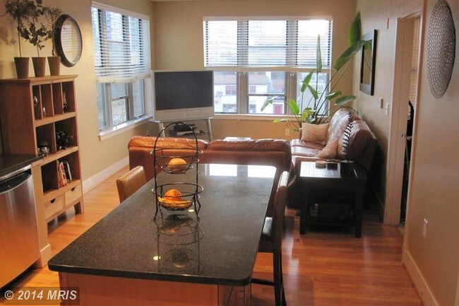 Sala de estar - 1800 Wilson Blvd