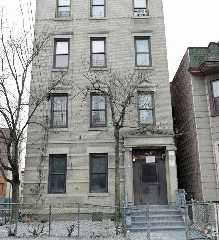 Building Photo - 2676 Marion Ave