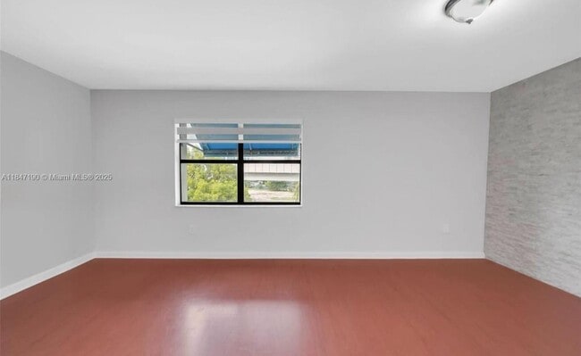 Building Photo - 950 NW 11th St