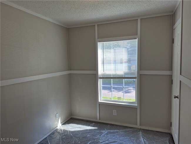 Building Photo - 105 Brenthaven St