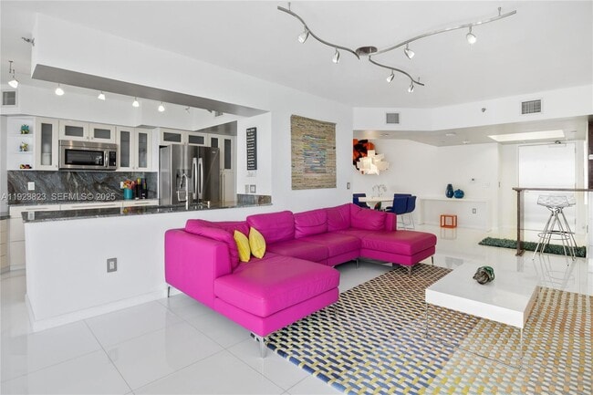 Foto del edificio - 16445 Collins Ave