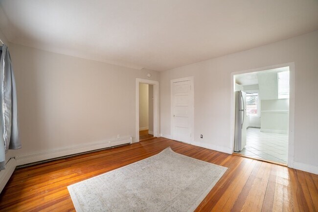 Building Photo - 14 Washington St