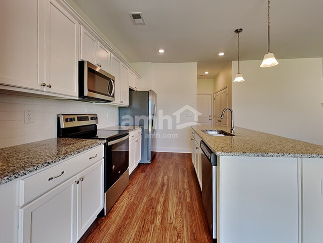 Building Photo - 317 Azore Way