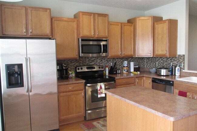 Building Photo - 12649 Hamsel Ln