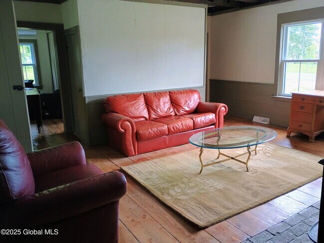 Foto del edificio - 2147 Rowley Rd