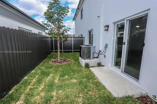 Foto del edificio - 11248 SW 187th St