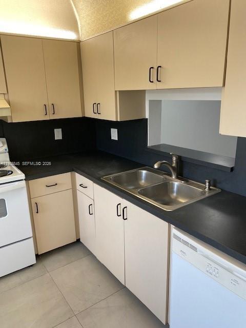 Building Photo - 8021 Southgate Blvd