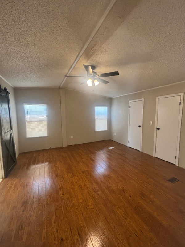 Foto del edificio - 17821 County Rd 2140