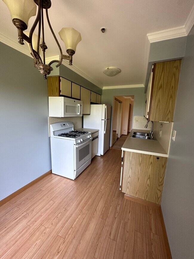 Building Photo - 641 Hapsfield Ln