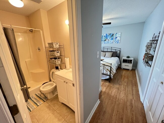 Photo - Adorable 3 Bedroom Townhouse w/ 1st Floor Bedroom