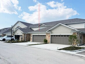 Building Photo - 110 Lily Ln