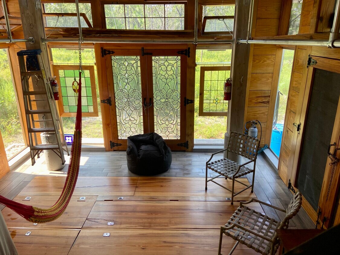 28517 NW 282nd Dr Unit 1, High Springs, FL 32643 Condo for Rent in