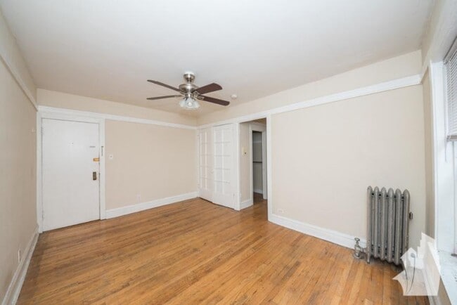 Building Photo - 1 bedroom in Chicago IL 60657