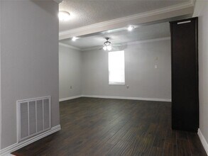 Building Photo - 1409 Wentworth St