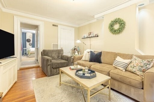 Foto del edificio - 174 W Brookline St