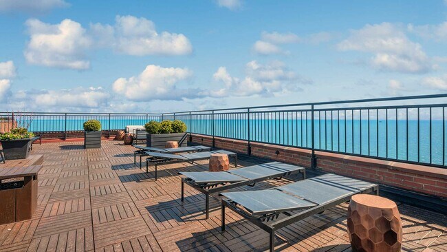Building Photo - 1300 N Lake Shore Dr