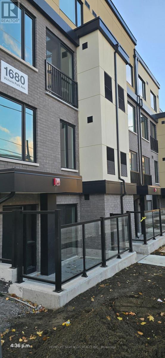 Building Photo - 1680 Victoria Park Ave