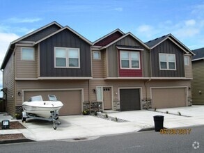 Building Photo - 202 N 33rd Ct