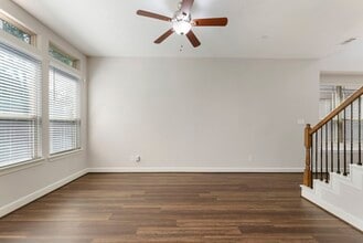 Building Photo - 31 Aventura Pl