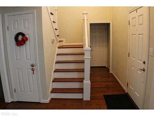 Building Photo - Lovely 4 bedroom home in Salem Woods area of Virginia Beach