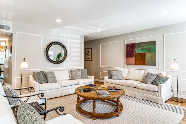 Foto del edificio - 15904 Archwood Ln