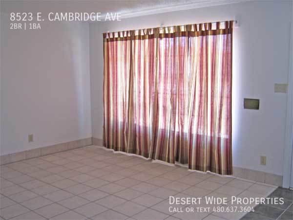 Building Photo - 8523 E Cambridge Ave