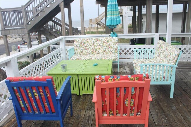 Foto del edificio - 13123 Gulf Beach Dr