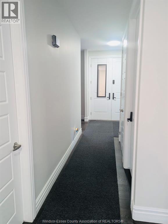 Photo du bâtiment - 1584 Bowler Dr