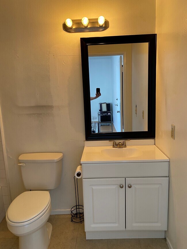 Bathroom - 13920 Moorpark St