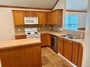 Building Photo - 13003 Bramford Pointe Ln