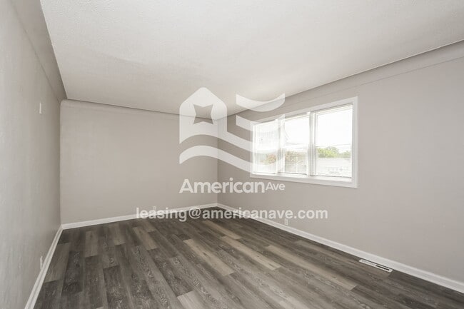 Building Photo - 765 Regina Ave