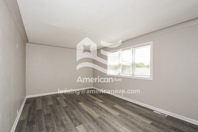 Foto del edificio - 765 Regina Ave