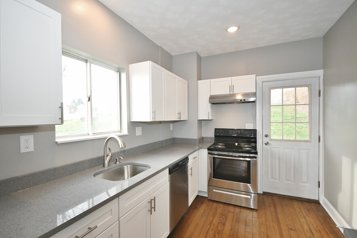 425 Highfield Ave, Canonsburg, PA 15317 House Rental in Canonsburg