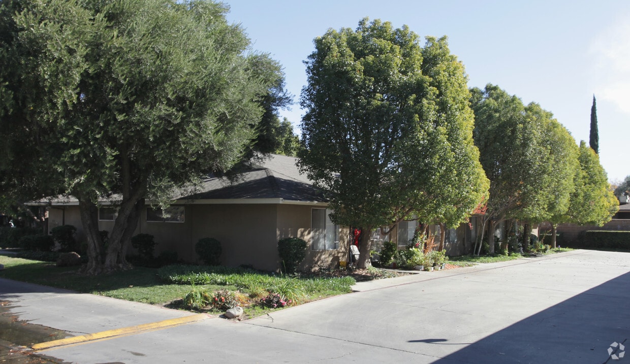 4665 Jackson St, Riverside, CA 92503 Apartments in Riverside, CA