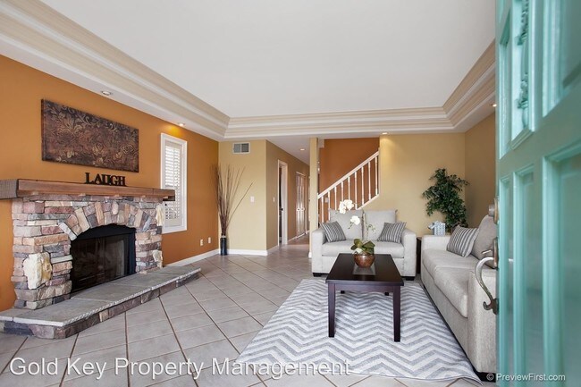 Building Photo - 3 br, 2.5 bath House - 2416 Vancouver Avenue