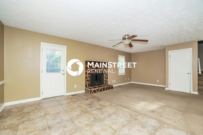 Building Photo - 4872 Pebblebrook Dr