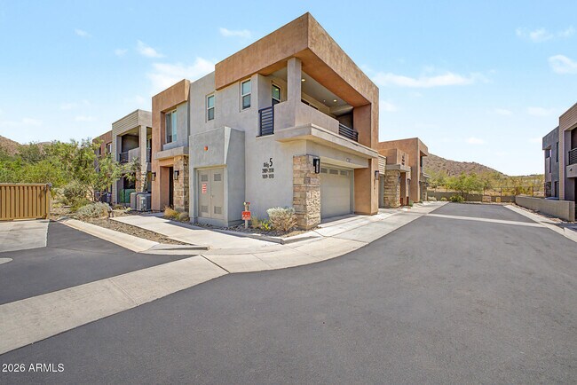 Building Photo - 11673 N 136th St