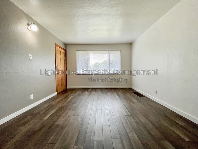 Foto del edificio - 1212 Ottillia St SE
