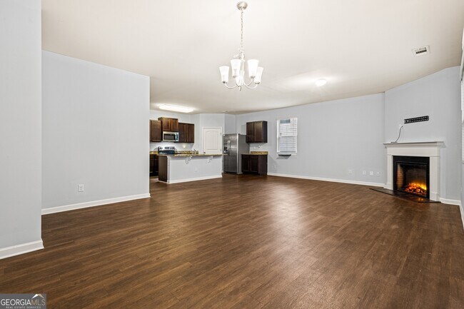 Building Photo - 5469 Waverly Dr
