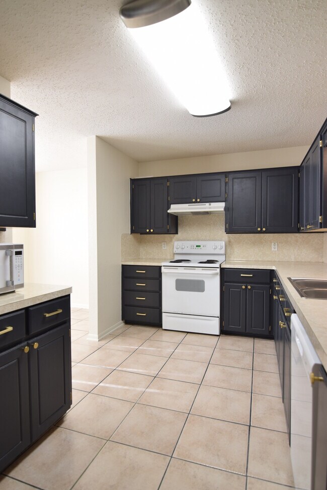 Building Photo - 4203 Frigate Dr