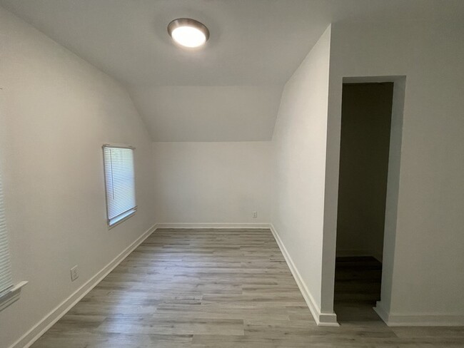 Foto del edificio - Remodeled 3 bedroom home Kalamazoo!