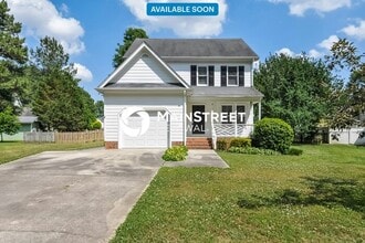 Building Photo - 17 Brookwood Dr