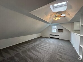 Building Photo - 6 Quebec Dr